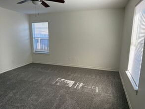 Ridgeway Townhomes, 2 bedroom, 2 baths in Corpus Christi, TX - Building Photo - Interior Photo