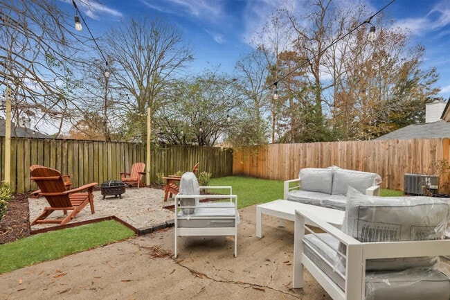286 Teal Lake Dr in Richmond Hill, GA - Building Photo - Building Photo