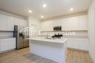 947 Penrose Pl in Danville, IN - Building Photo - Building Photo