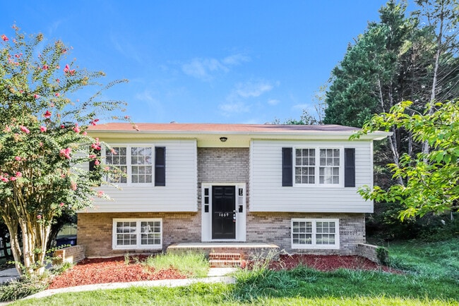 property at 1669 Village Pl