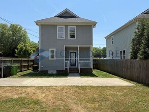 617 E Lenoir St in Raleigh, NC - Building Photo - Building Photo