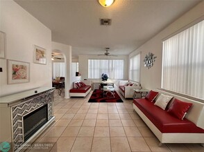6831 Torch Key St in Greenacres, FL - Building Photo - Building Photo
