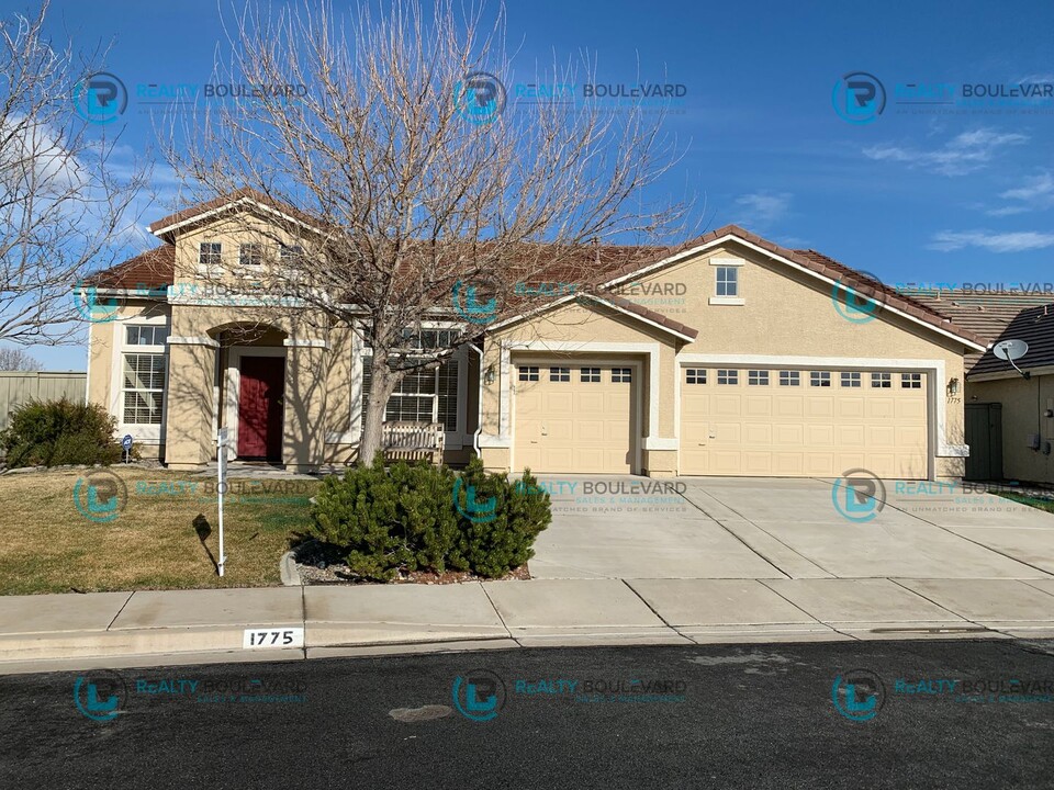 1775 Oxcart Ct in Reno, NV - Building Photo