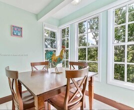 202 W Canal Dr in Key Largo, FL - Building Photo - Building Photo