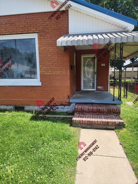 132 Mill St in Henderson, KY - Building Photo