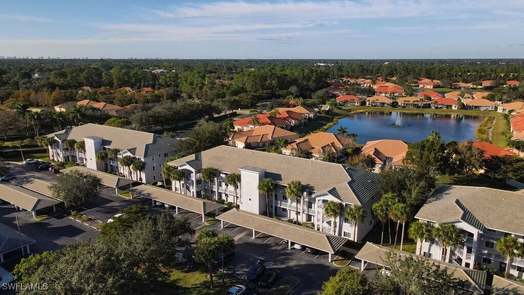 7835 Regal Heron Cir in Naples, FL - Building Photo