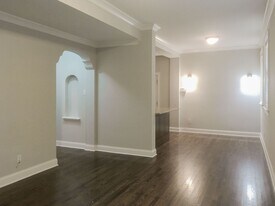 4836 N Paulina St, Unit G in Chicago, IL - Building Photo