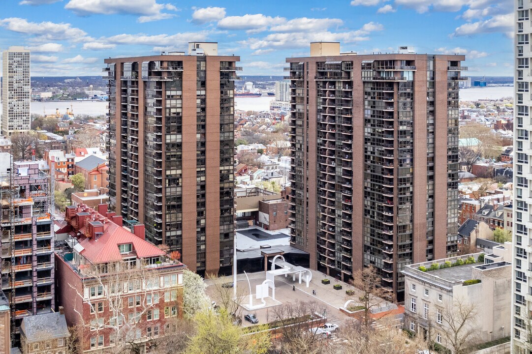 Independence Place in Philadelphia, PA - Foto de edificio