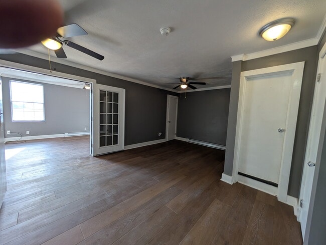 56 W Main St in Shelby, OH - Building Photo - Building Photo