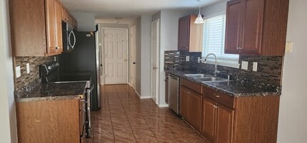 4236 S Tempe Ct in Aurora, CO - Building Photo - Building Photo