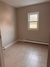 5 Tor View Ave in New City, NY - Building Photo - Building Photo