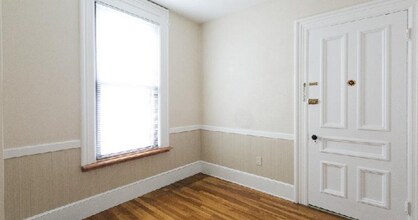 7 Greenmount St, Unit 2 in Boston, MA - Building Photo - Building Photo