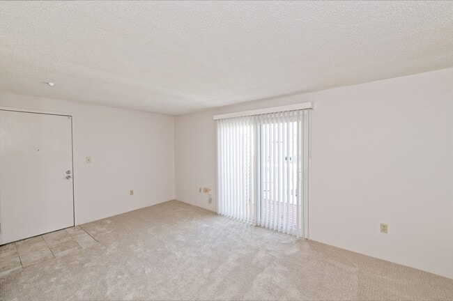 3 Post Oak Ln in Natick, MA - Building Photo - Building Photo