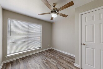 La Madera in Dallas, TX - Foto de edificio - Interior Photo