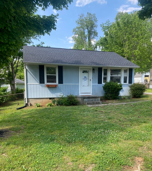 property at 206 Hickory St