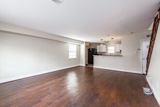 430 N Patrick St in Alexandria, VA - Foto de edificio - Building Photo