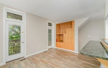 1 Foxhall Ct in Cincinnati, OH - Building Photo - Building Photo