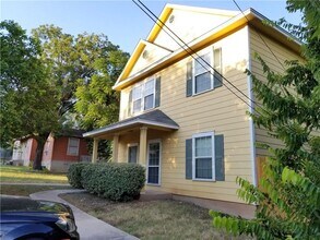 1707 Chestnut Ave in Austin, TX - Building Photo - Building Photo