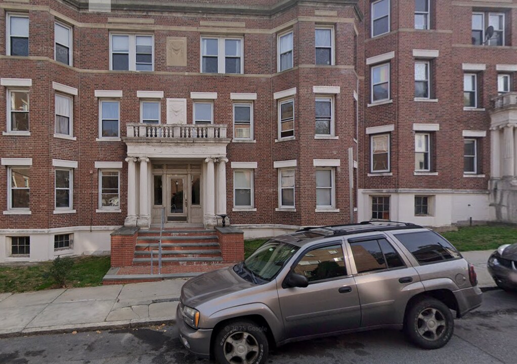 11 Scottfield Rd, Unit 5 in Boston, MA - Building Photo