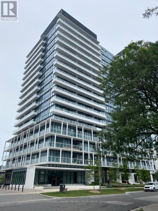 180-180 Fairview Mall Dr in Toronto, ON - Building Photo