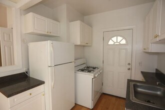 3826.5 N Fremont St in Chicago, IL - Building Photo - Building Photo