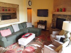 300 Bay Point Dr in Whitefish, MT - Building Photo