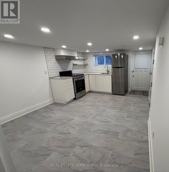 property at 8 McGee St