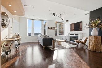 145 N High St in Columbus, OH - Building Photo - Building Photo