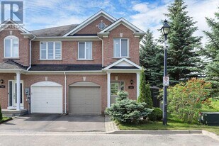 194 Tom Taylor Crescent in Newmarket, ON - Building Photo