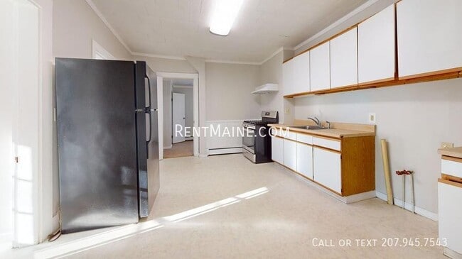 101 Sanford St in Bangor, ME - Foto de edificio - Building Photo