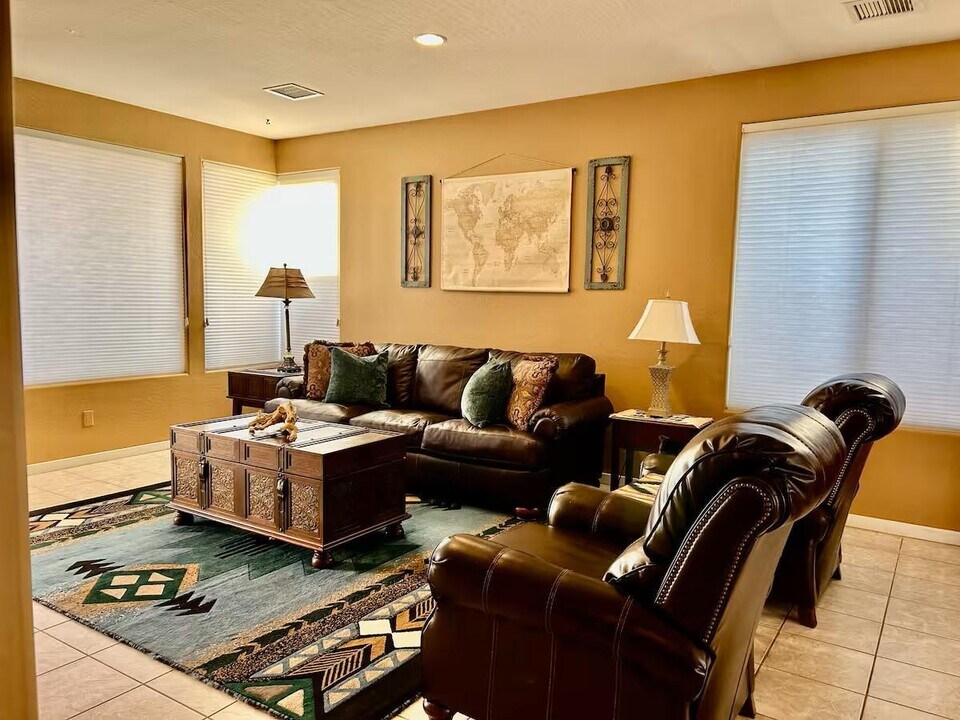 1040 Crown Ridge Rd in Sedona, AZ - Building Photo