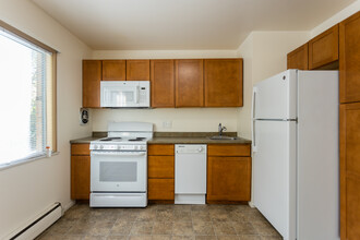 Fall Haven Apartments in Ithaca, NY - Building Photo - Interior Photo