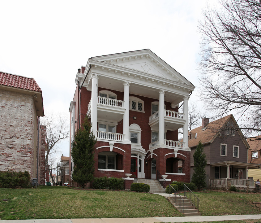 4152-4154 Mcgee St in Kansas City, MO - Building Photo