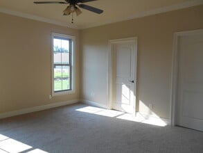 5221 Rue De Chateau in Alexandria, LA - Building Photo - Building Photo