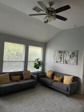 1029 Horseback Hollow in Austin, TX - Building Photo - Building Photo