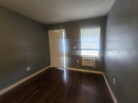 4902 FM1765 in Texas City, TX - Building Photo