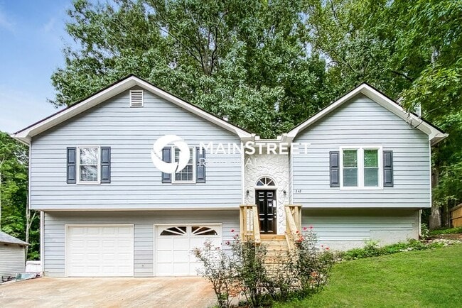 property at 242 White Oak St