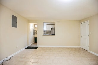 1700 68th Ave, Unit 1700 in Philadelphia, PA - Foto de edificio - Building Photo