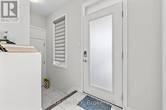 212 Conservancy Dr in Ottawa, ON - Building Photo - Building Photo