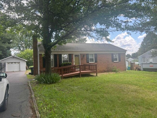 property at 28 Gentry Rd