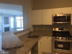 1645 International Dr in Tysons, VA - Building Photo - Building Photo