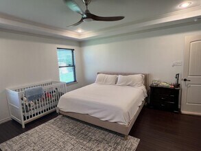 1120 Harlan St in Laredo, TX - Building Photo - Building Photo