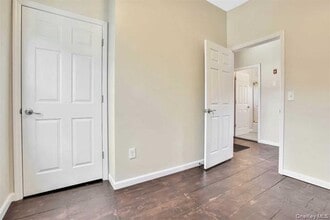 2 Tioronda Ave in Beacon, NY - Building Photo - Building Photo