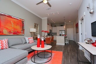 Reserve Decatur Apartments in Decatur, GA - Building Photo - Interior Photo