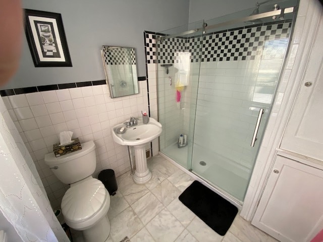 property at 143 E 5th Ave