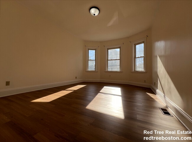 25 Newcastle Rd in Boston, MA - Building Photo - Building Photo