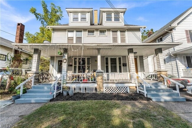 property at 1446 Hopkins Ave