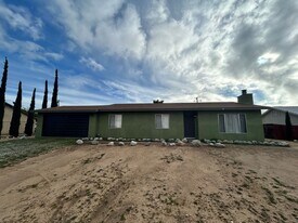 58161 Delano Trail in Yucca Valley, CA - Building Photo