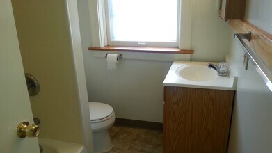 6300 Cates Ave, Unit 2W in University City, MO - Building Photo - Building Photo