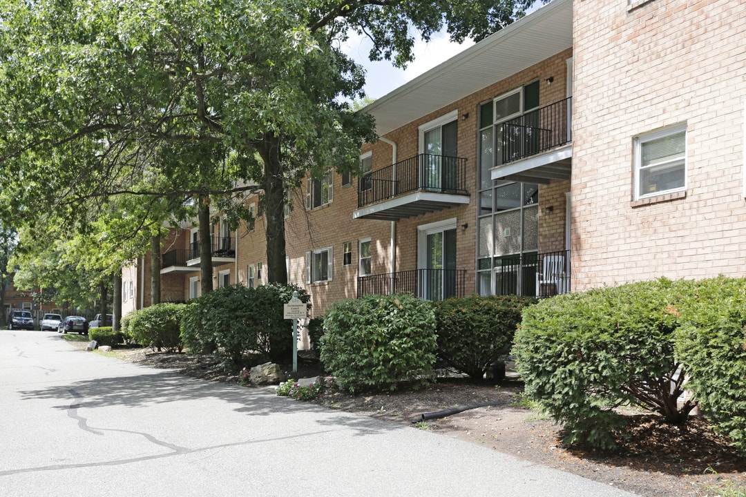 Farmington Heights in Pottstown, PA - Building Photo